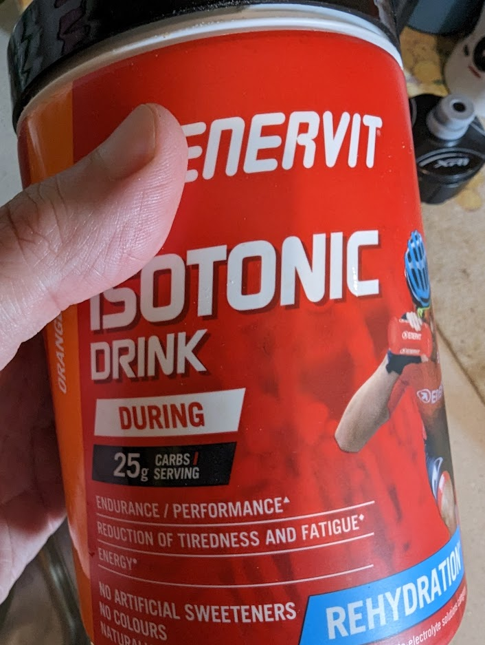Confezione di Enervit Isotonic Drink