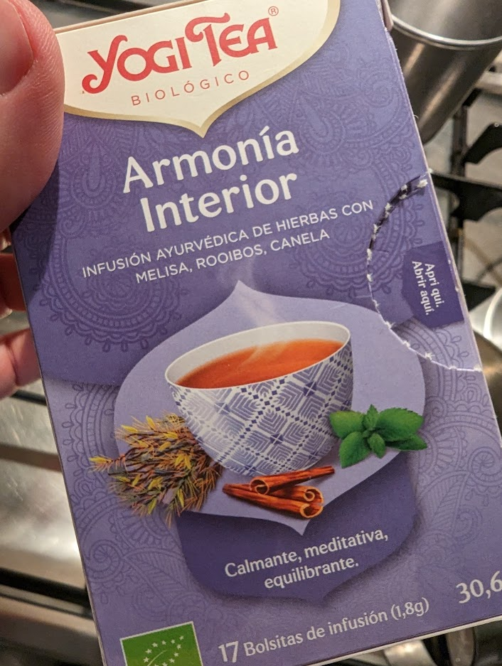 La confezione di Armonia Interiore di Yogi Tea