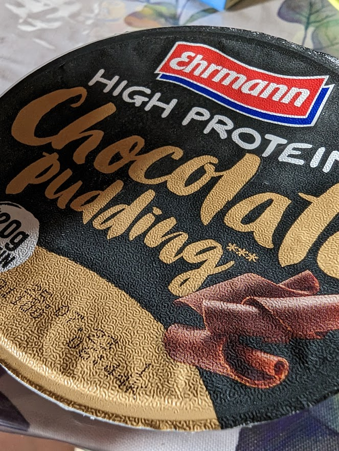 La confezione di Ehrmann High Protein Pudding