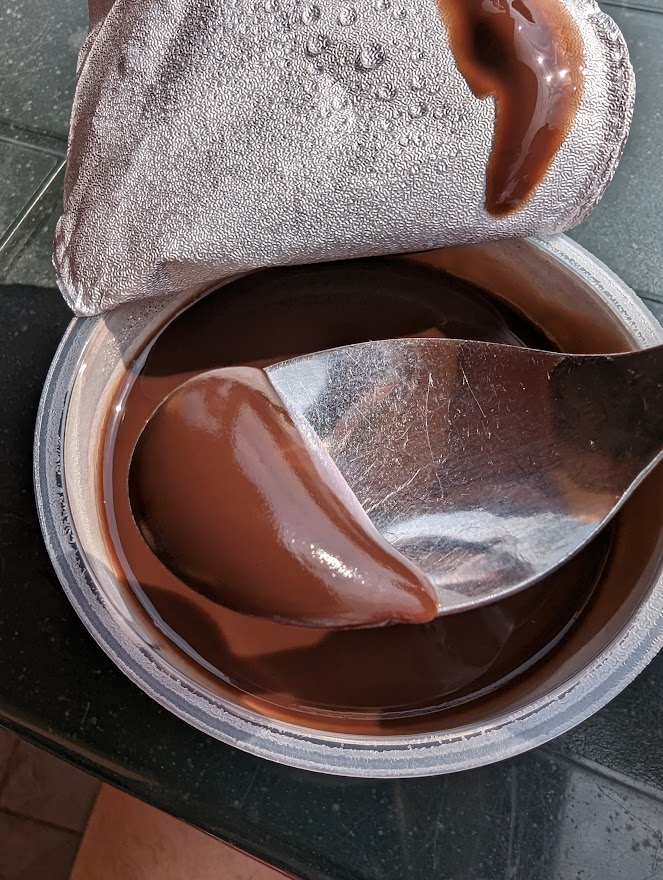 Un cucchiaio di Nestlé Lindahls pudding